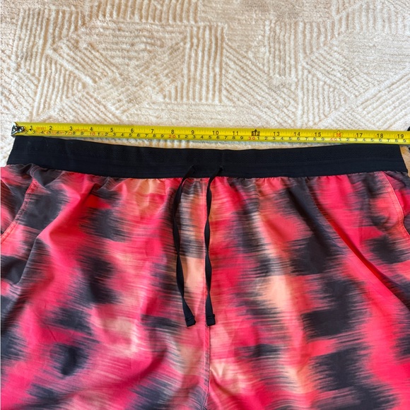 Janji Men’s AFO 5" Middle Short XL Red Black Ikat Print Running Training Trail - Picture 6 of 11